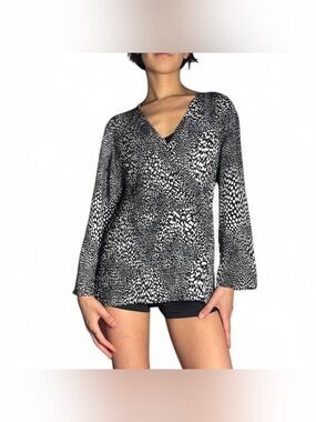 Slinky Black & White Polka Dot Long Sleeve Babydoll Top by Giorgio Fiorlini SZ M